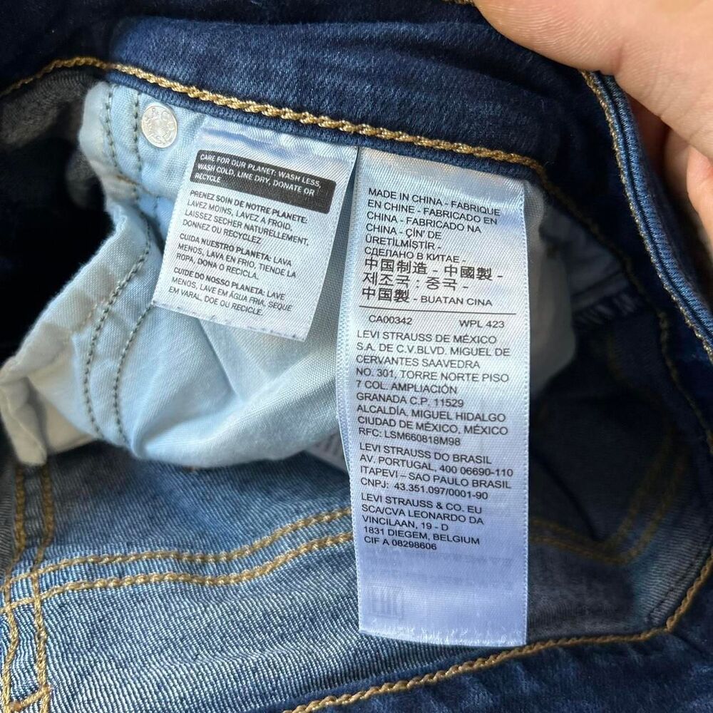 Levi-s Women's Navy and Blue Jeans - Picture 6 of 6